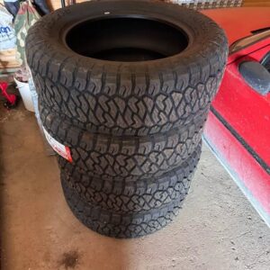 tires maxxis razr-811 275/60/20