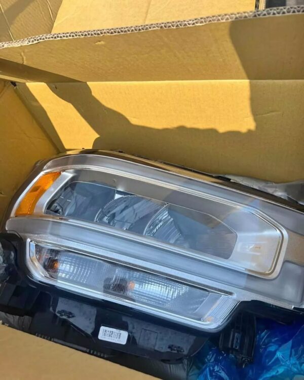 2019-UP RAM 2500/3500 FACTORY OEM HALOGEN LED HEADLIGHTS