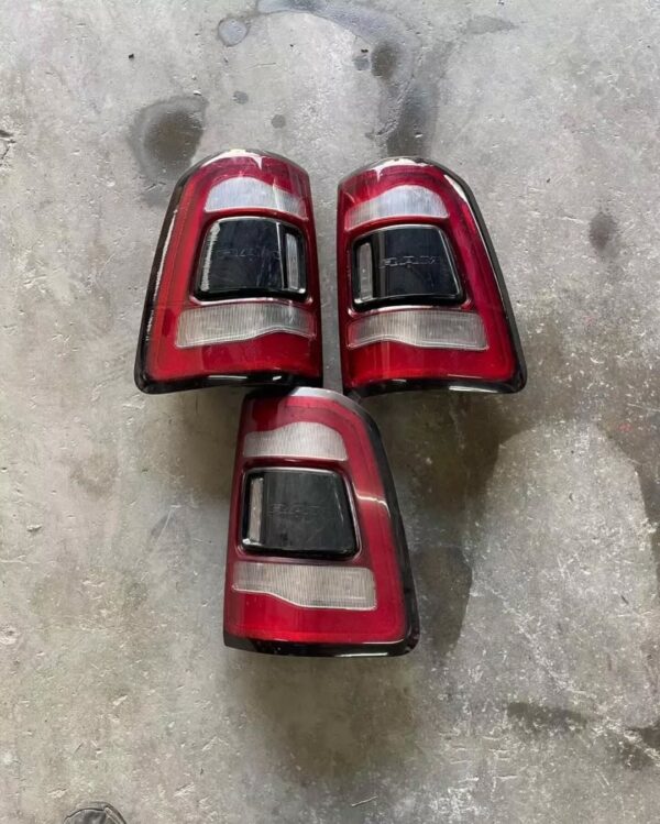 2019-2024 DODGE RAM 1500 TAILLIGHTS